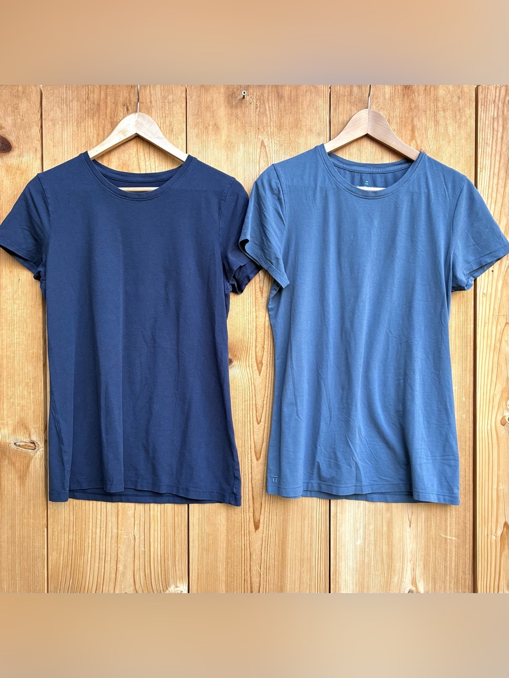 Bundle of 2 Tommy John Women’s Blue T-Shirts Sz Medium